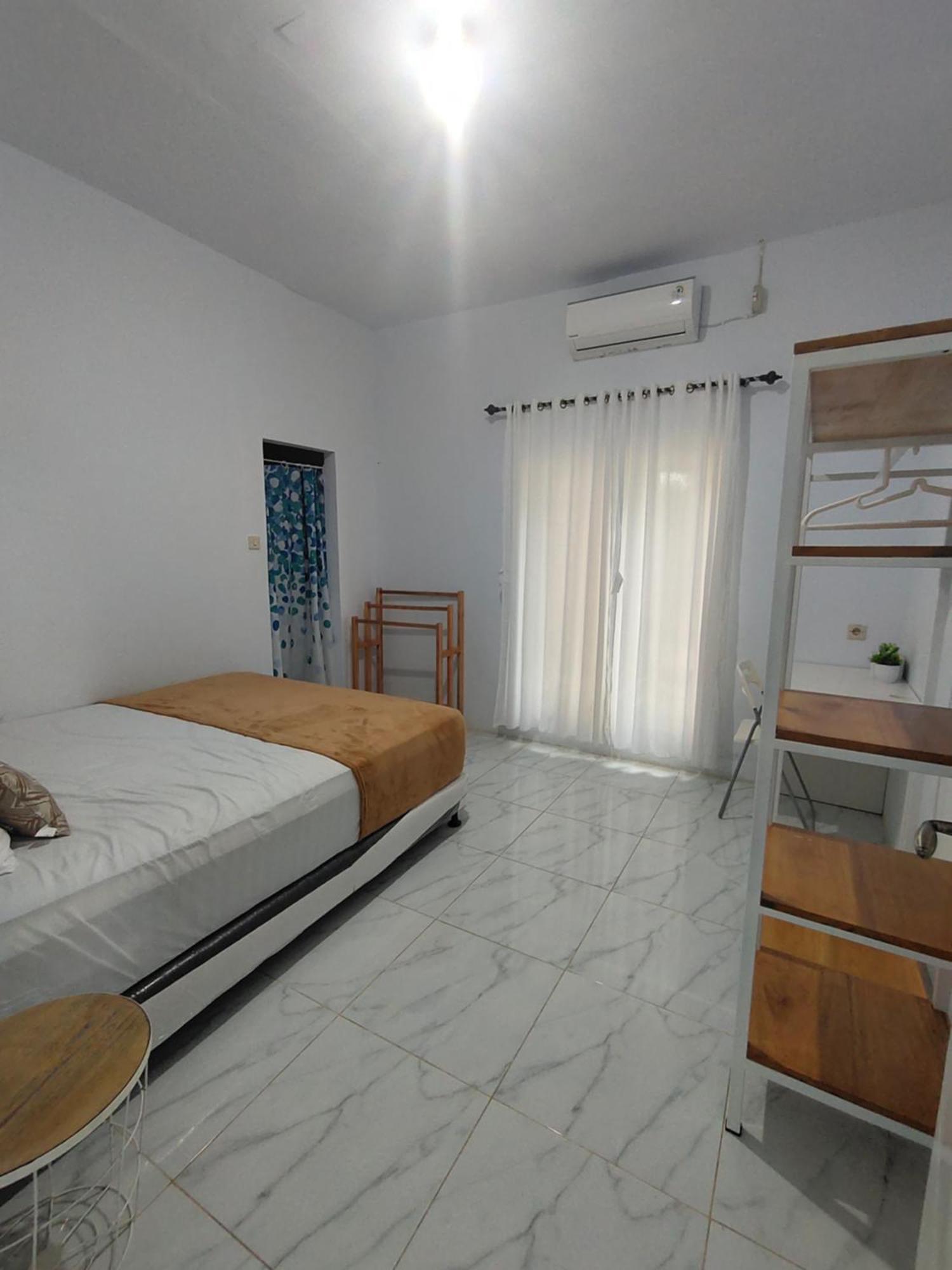 Stella Villa Ngurbloat Luaran gambar
