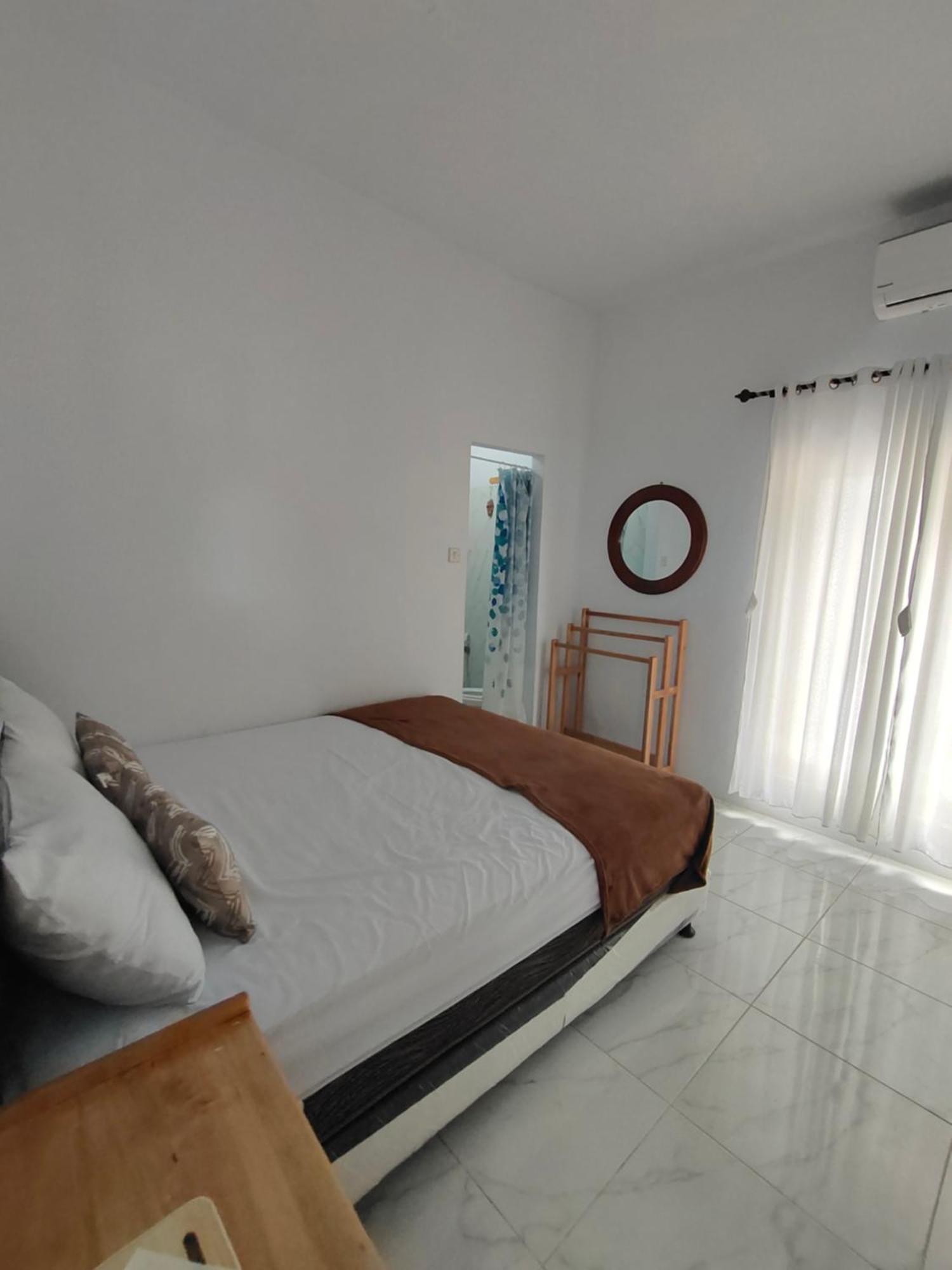 Stella Villa Ngurbloat Luaran gambar